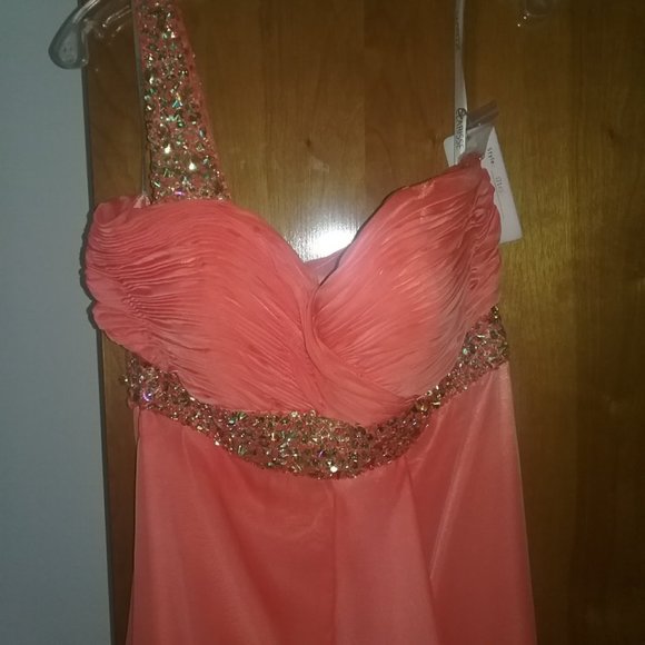 Prom Gown - Picture 6 of 8